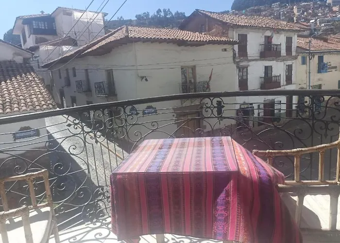Qoyllor Plaza Guest house *